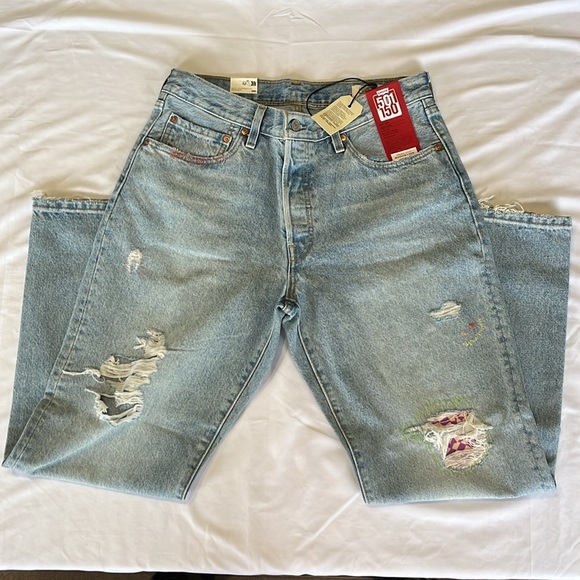 Levi's 501 Novel Tea 90's Jeans Distressed Patched 150th ANNIVERSARY 31x30 NWT - Picture 6 of 15